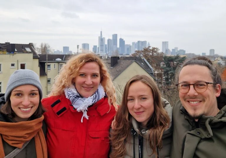 P4F-Trainer*innen-Team, v.l.n.r.: Sandra Klaft, Elisabeth Abanda, Julia Ruf & Konstantin Leimig